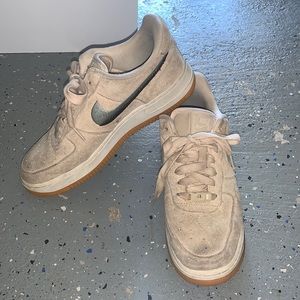 Nike Air Force 1 ‘07 LX Size 7